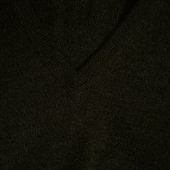 Sweater - Picture 3 of 3